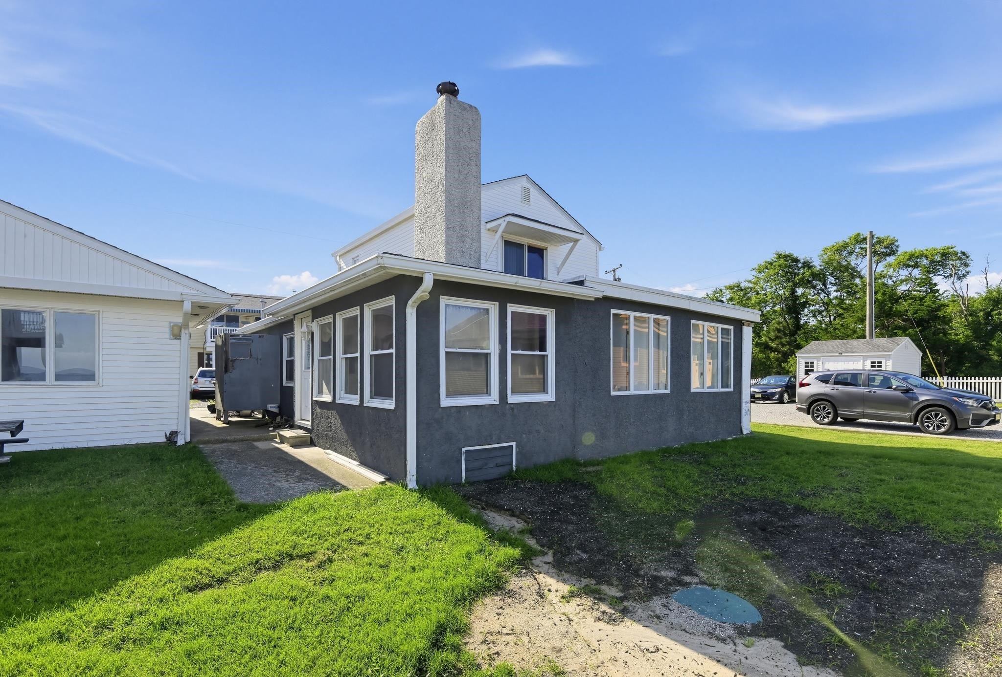 8 Pierces Point Road