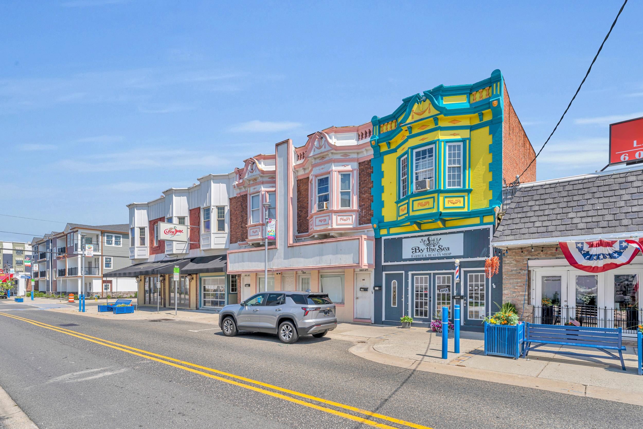 3807 & 3809 Pacific Avenue