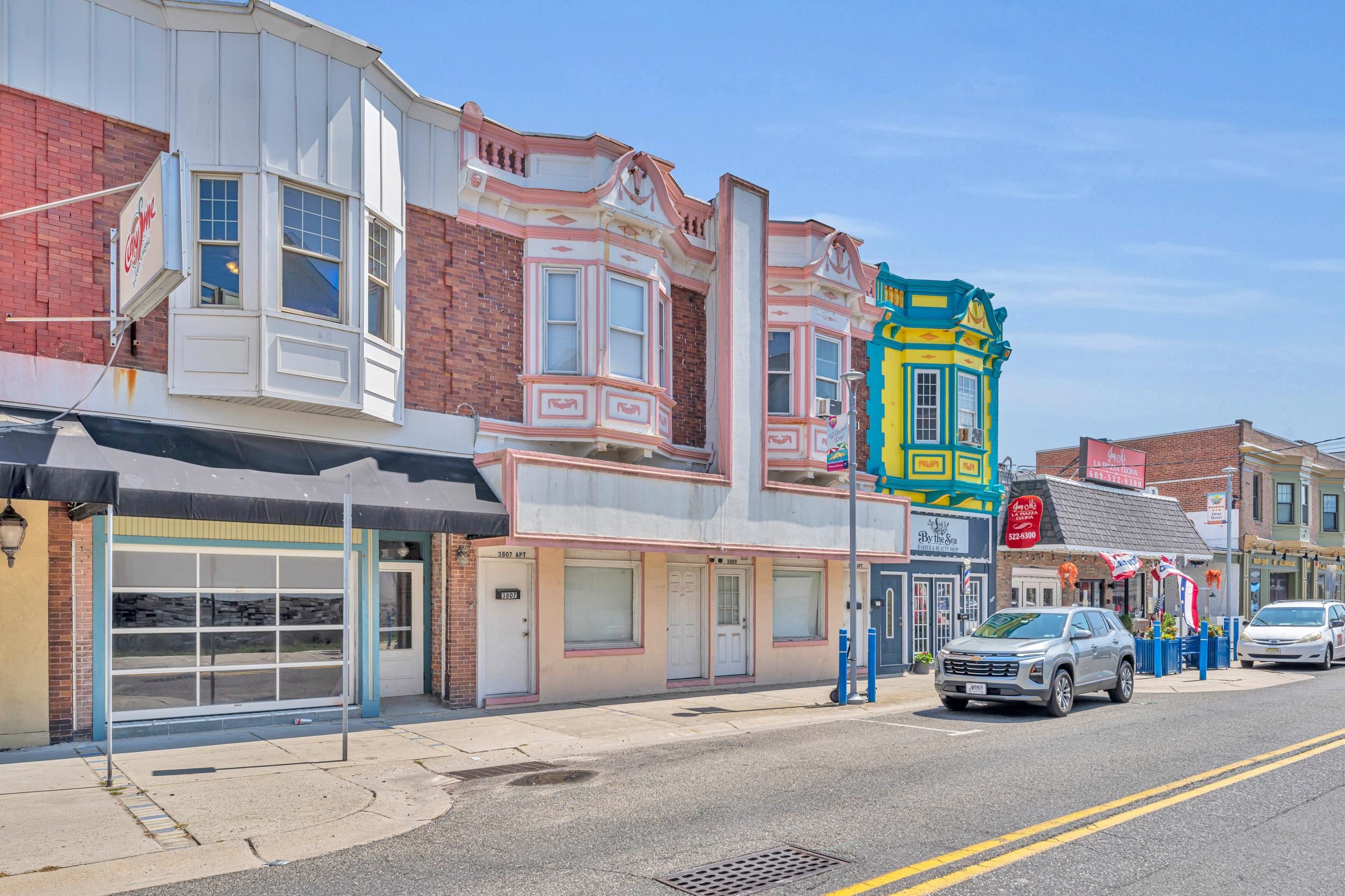 3807 & 3809 Pacific Avenue