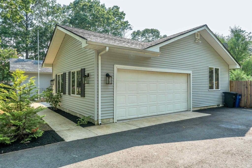 Photo of 41 Stagecoach Road, Cape May Court House, NJ 08210 (MLS # 262234)