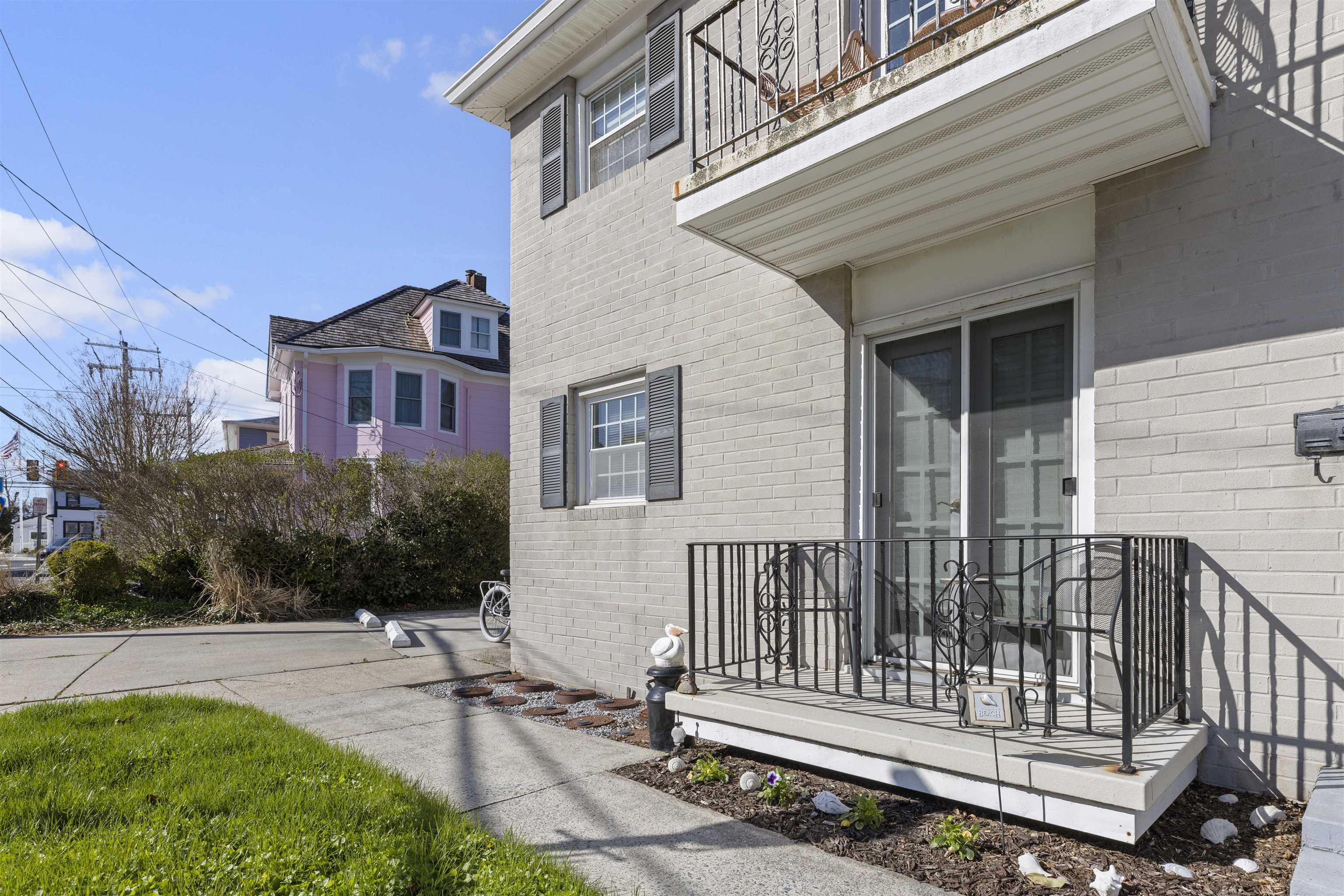 1001 Washington Street 1A