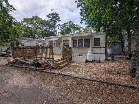 Mobile Home For Sale - 561 Corson Tavern Road<br/> Ocean View, NJ 08246