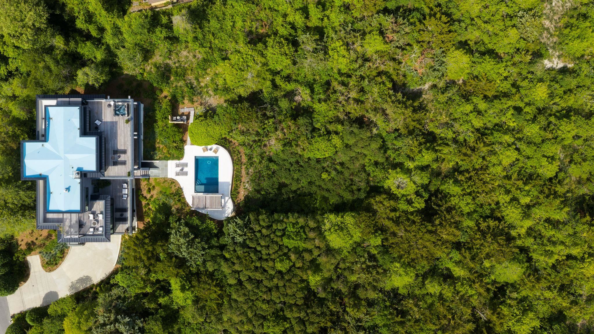 5499 Dune Drive