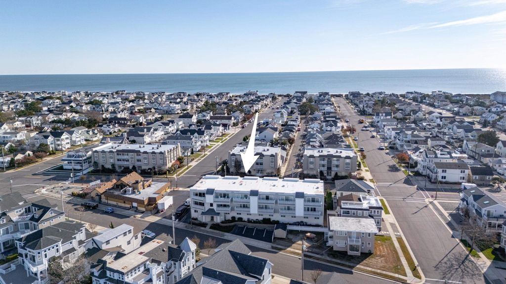 Photo of 10803 Third Avenue #6, Stone Harbor, NJ 08247 (MLS # 260818)