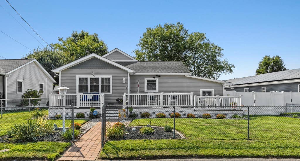 Photo of 1717 Morris Street, Villas, NJ 08251 (MLS # 262249)