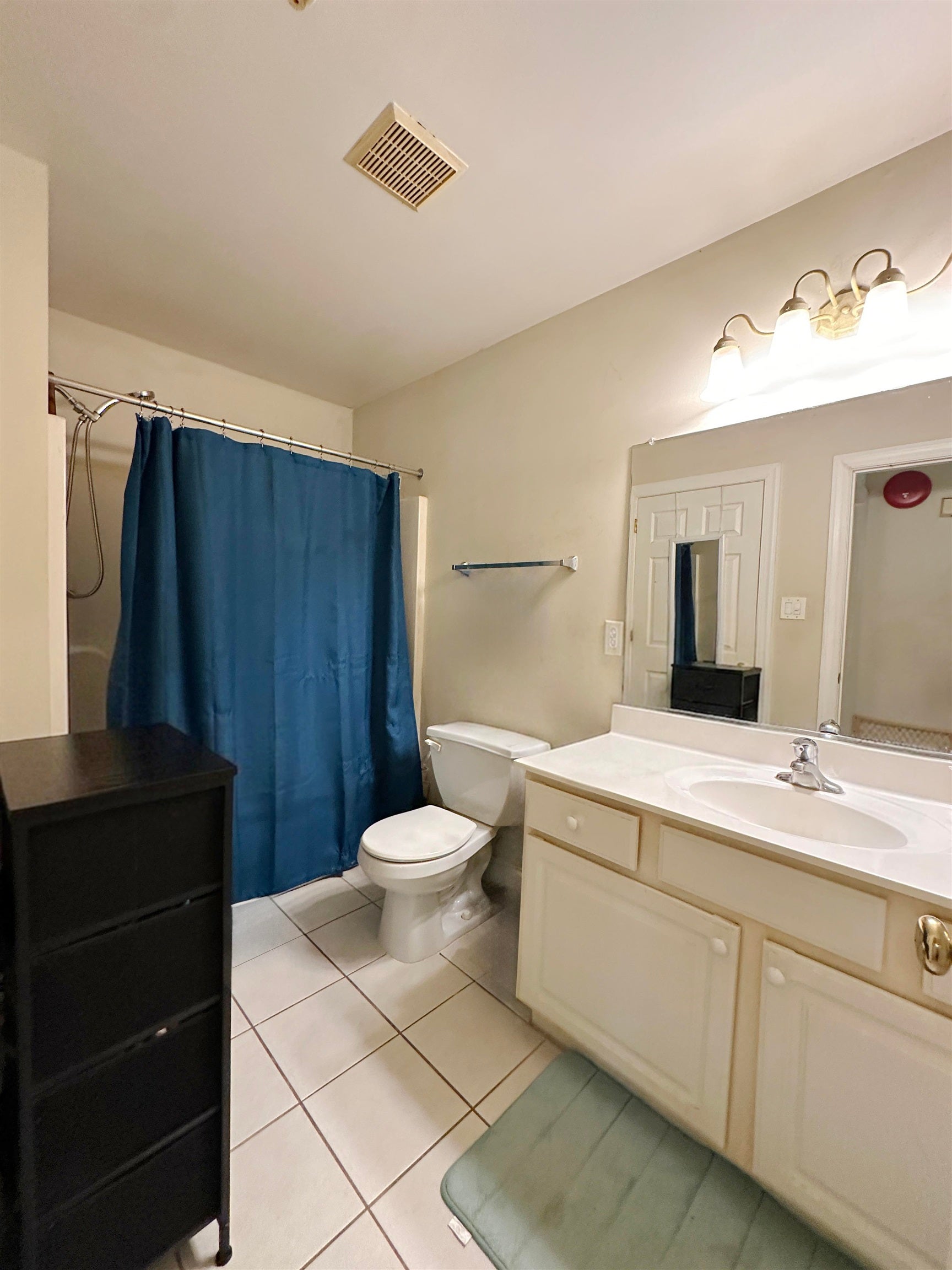 122 E Schellenger Avenue 100
