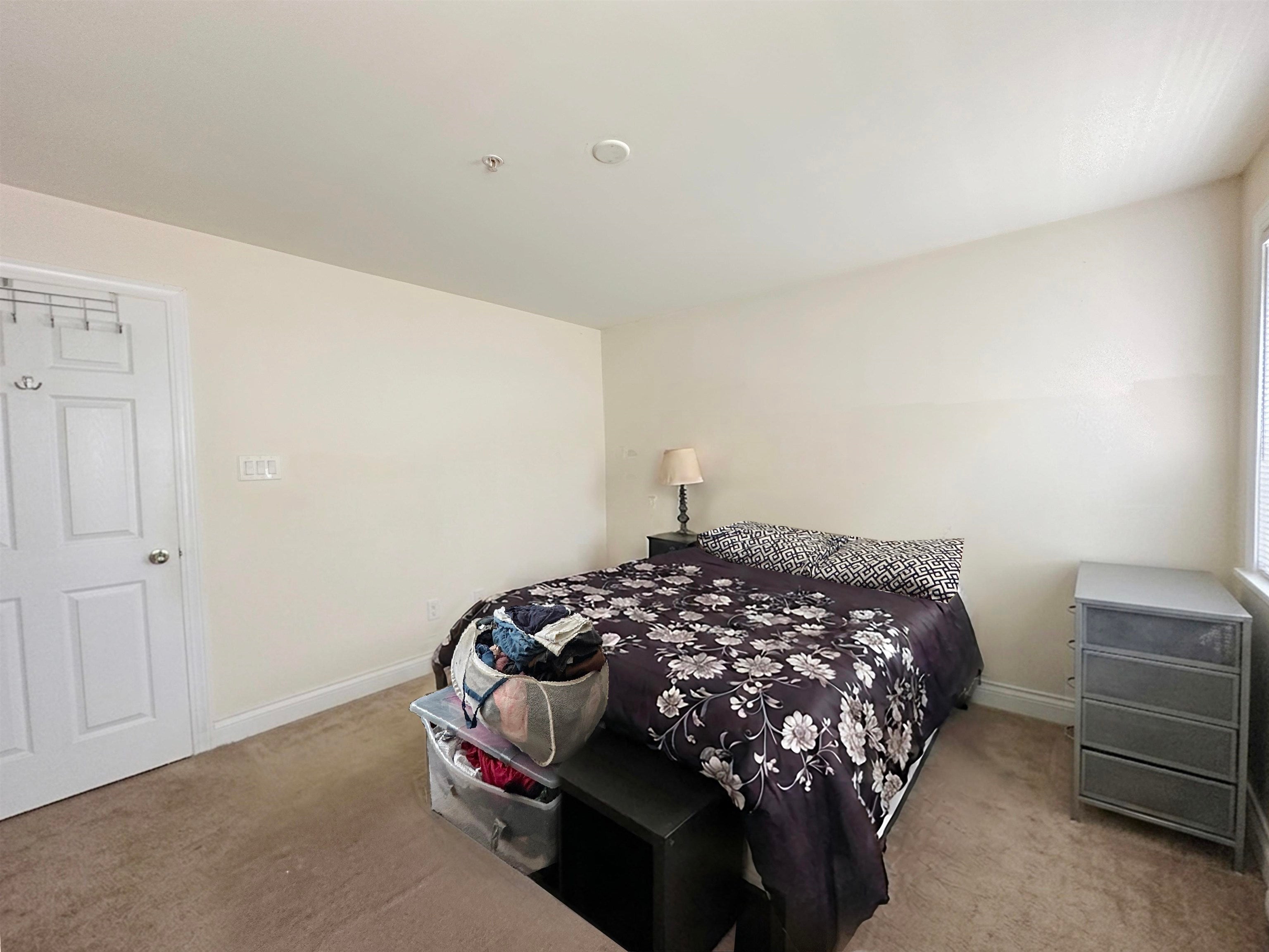 122 E Schellenger Avenue 100
