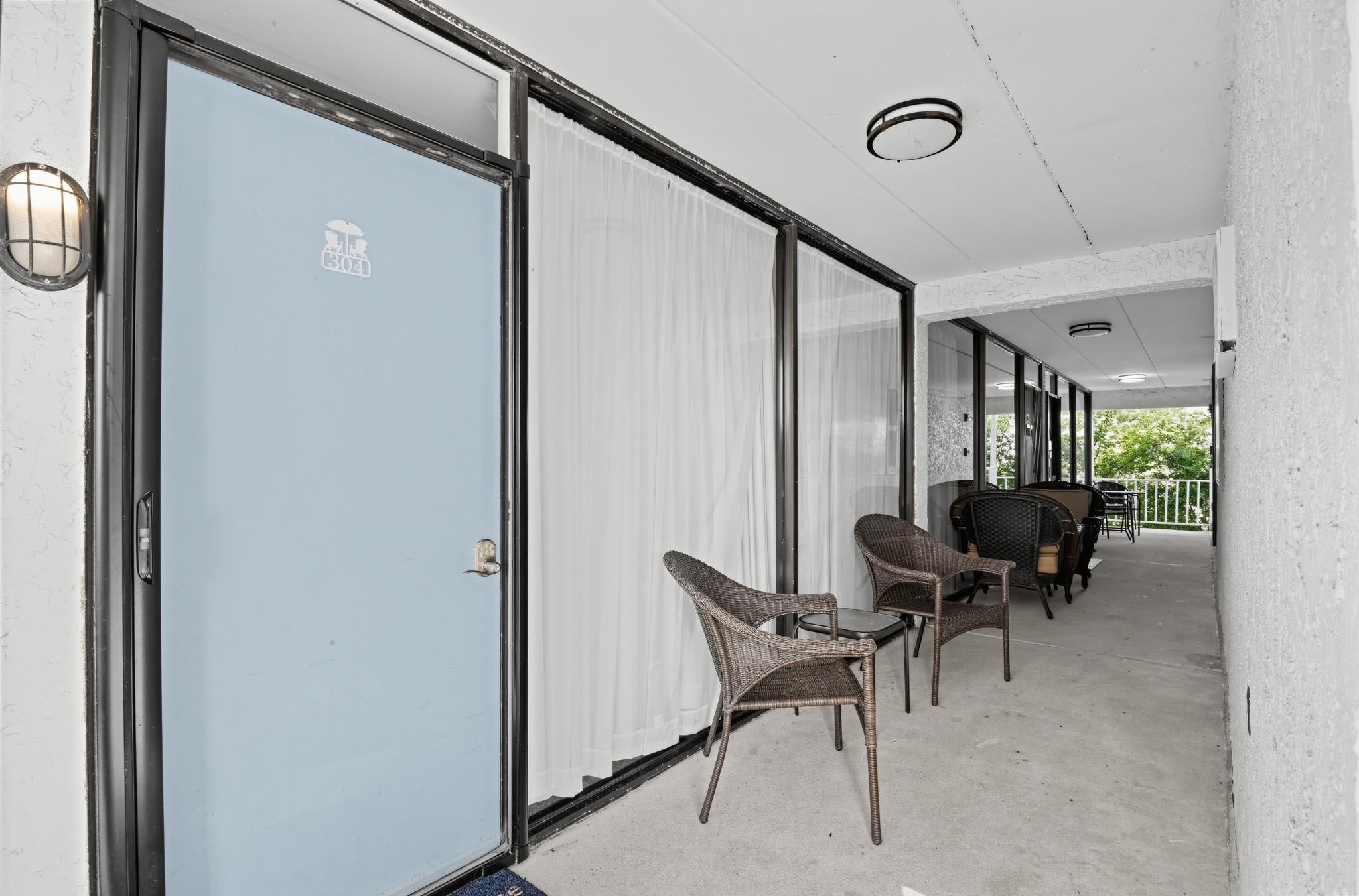 1900 Surf Avenue 304
