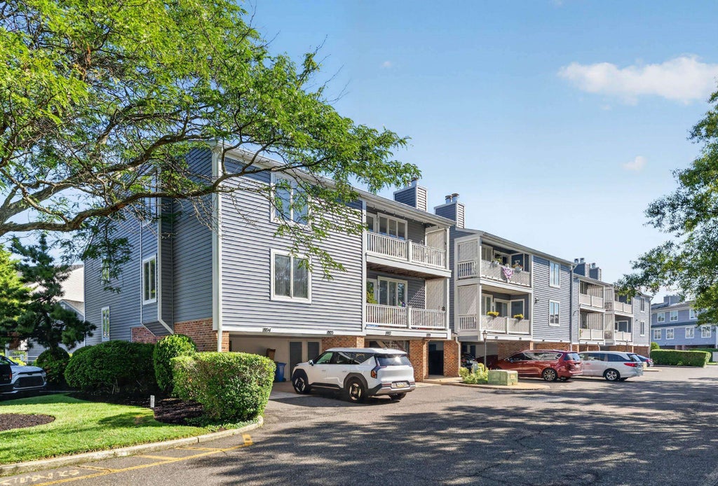 Photo of 802 Harbour Cove #802, Somers Point, NJ 08224 (MLS # 262343)