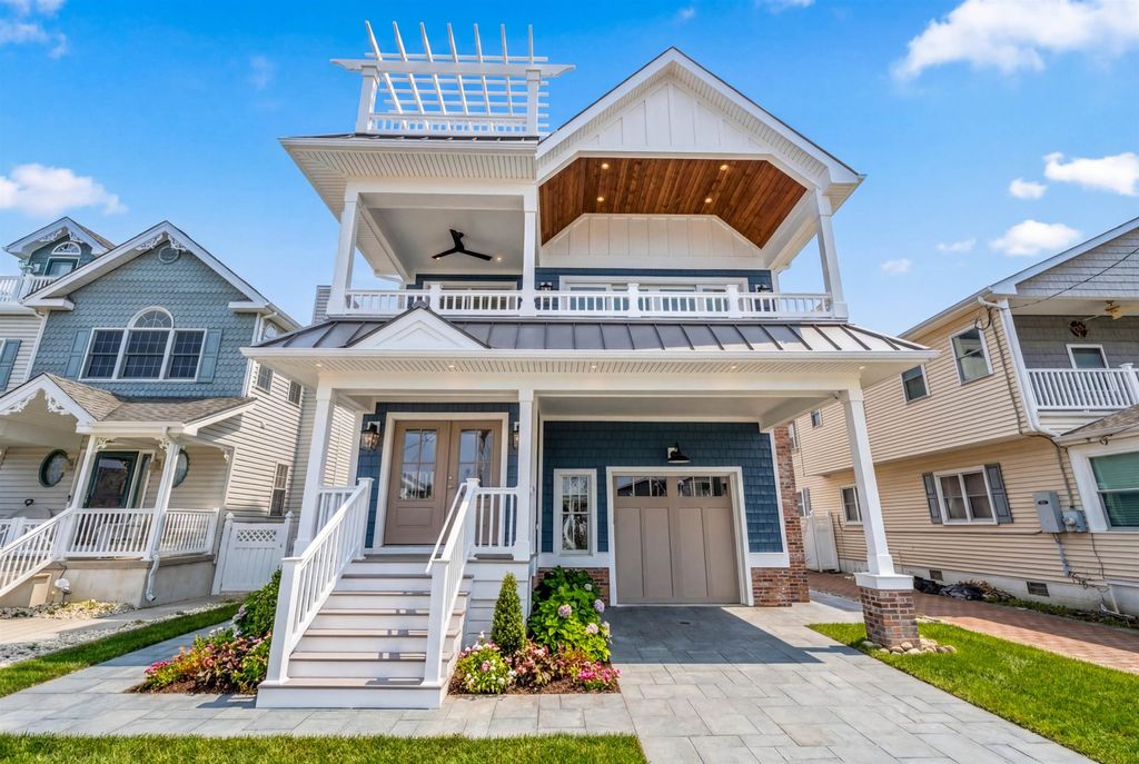 Photo of 120 E Syracuse Avenue, Wildwood Crest, NJ 08260 (MLS # 260712)