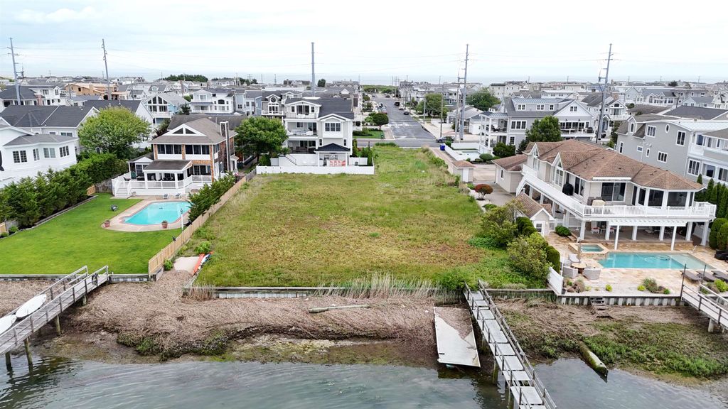 Photo of 6088 Ocean Drive DR, Avalon, NJ 08202 (MLS # 261442)