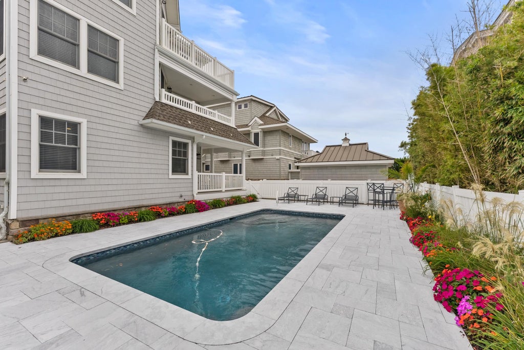 Photo of 84 E 19th Street, Avalon, NJ 08202 (MLS # 262734)