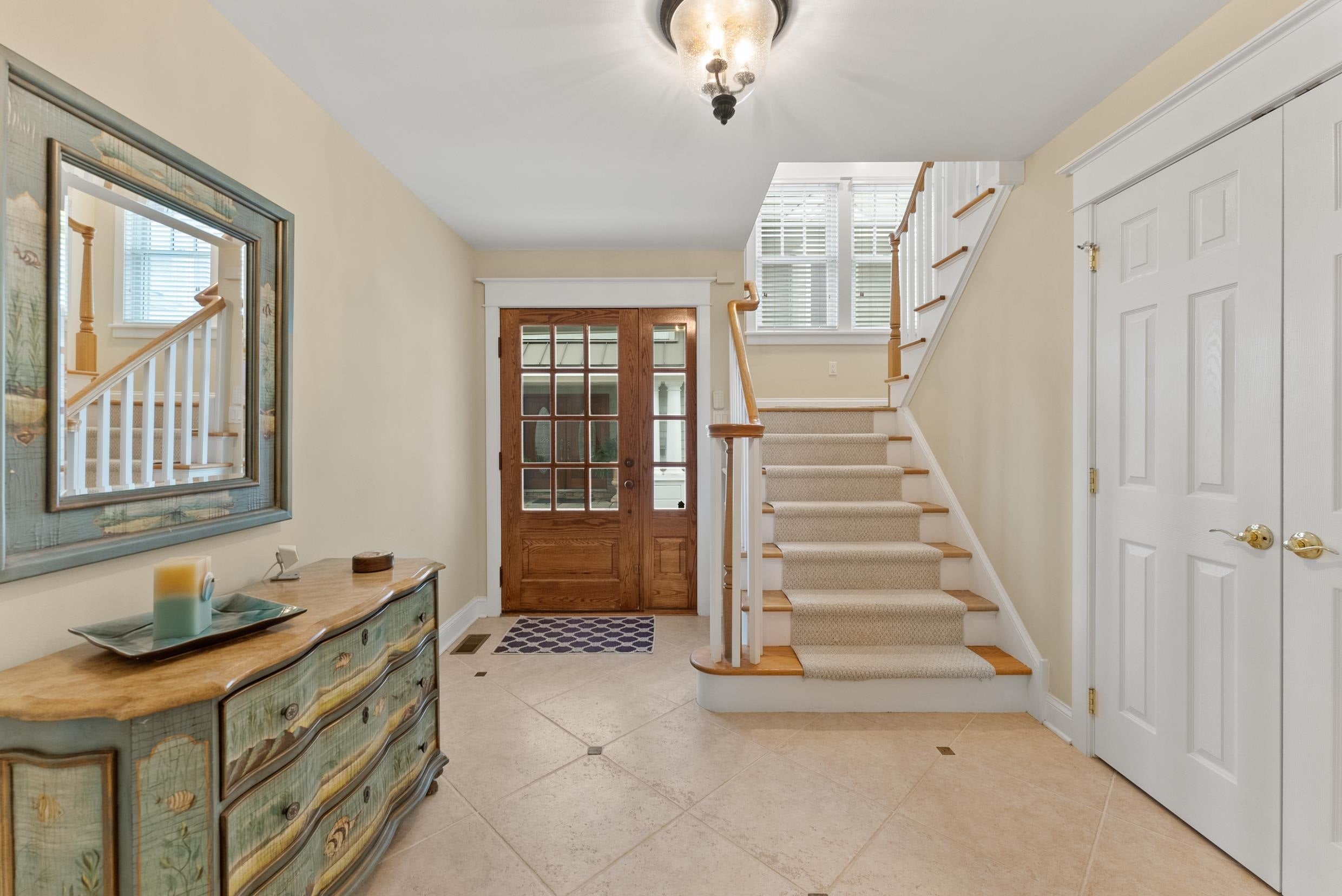 84 E 19th Street