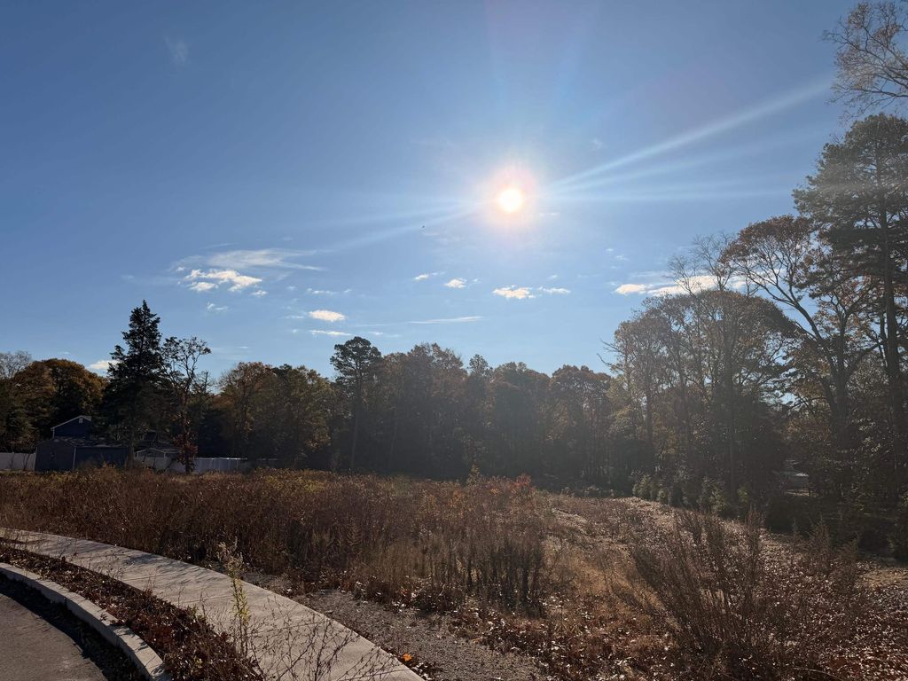 Photo of 731 Ocean Crest Avenue, Marmora, NJ 08223 (MLS # 253351)