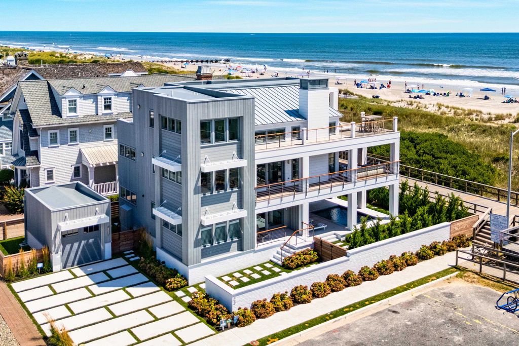 Photo of 83 E 25th Street, Avalon, NJ 08202 (MLS # 251319)