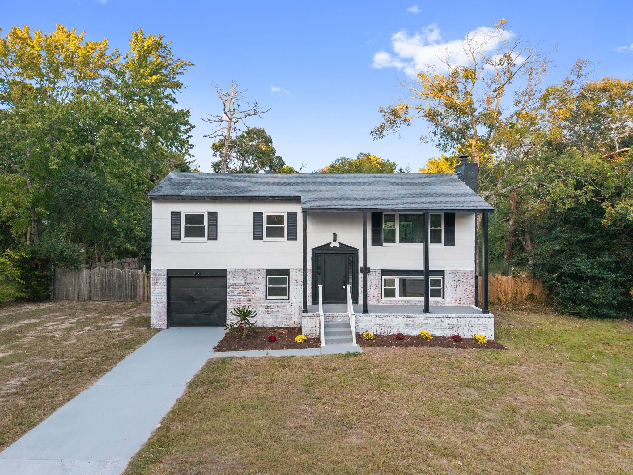 1 Black Oak Drive