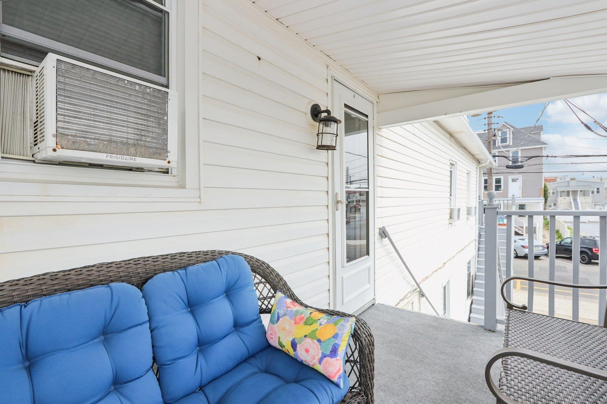 148 E Burk Avenue 4