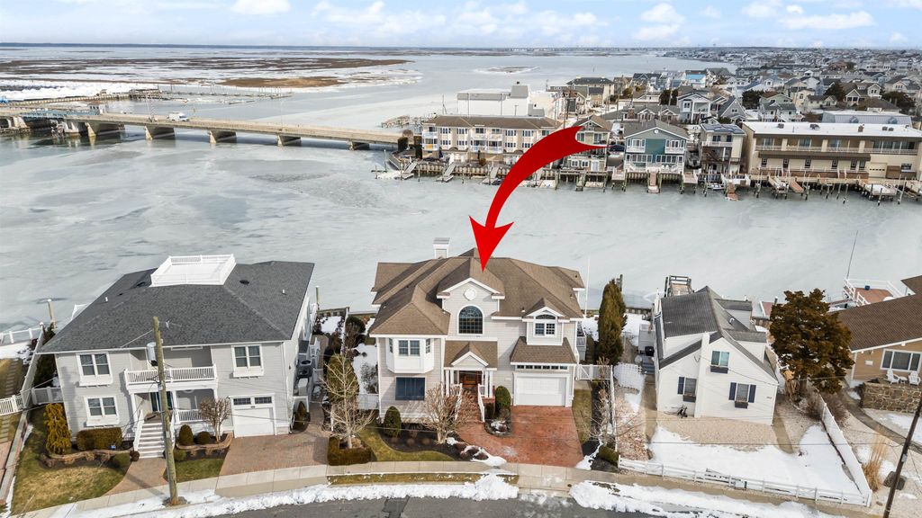 Photo of 440 98th Street, Stone Harbor, NJ 08247 (MLS # 260449)