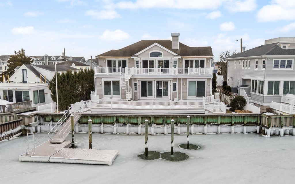 Photo of 440 98th Street, Stone Harbor, NJ 08247 (MLS # 260449)