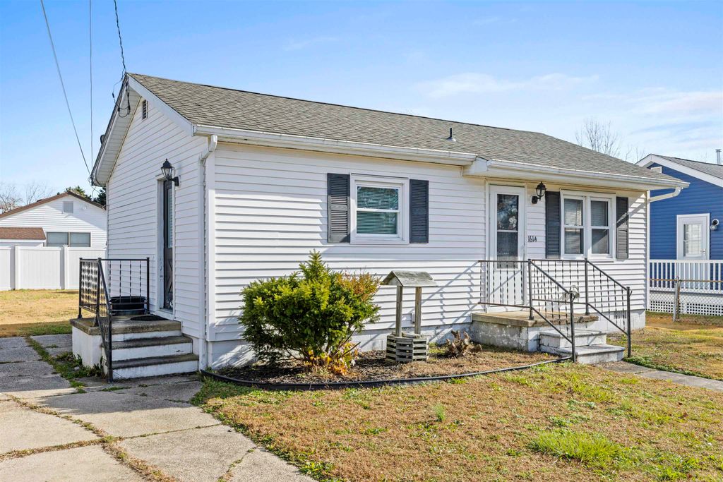 Photo of 1614 Star Avenue, Villas, NJ 08251 (MLS # 253459)