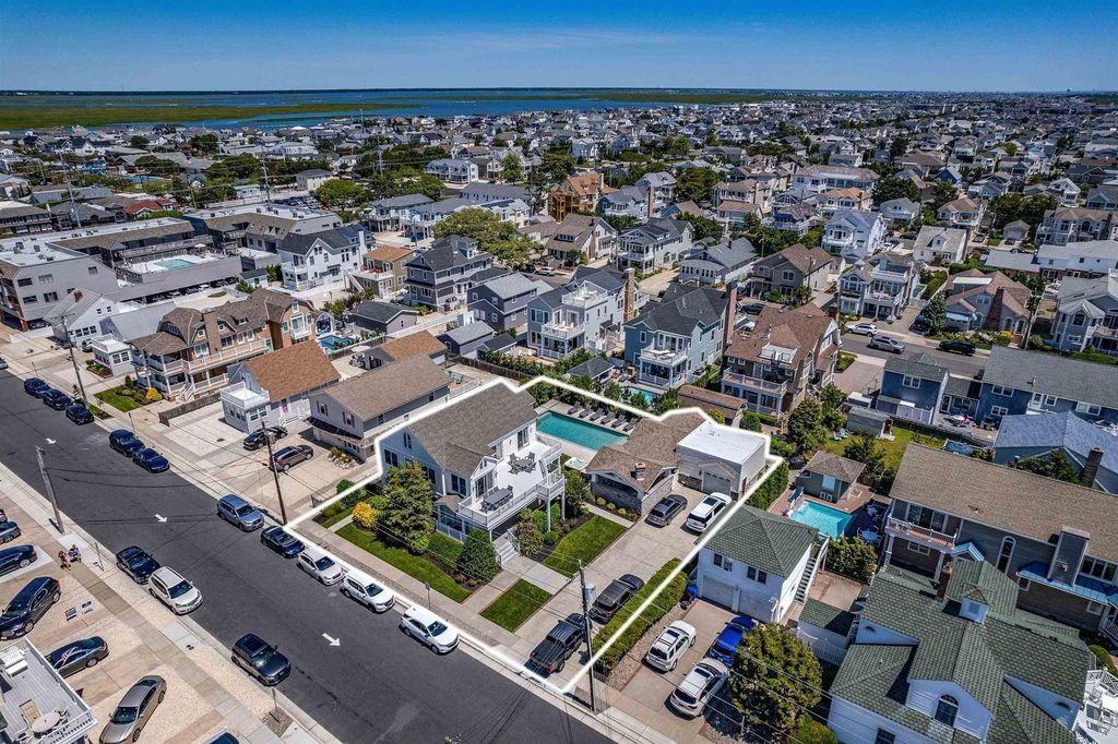 Photo of 128 95th Street, Stone Harbor, NJ 08247 (MLS # 261334)