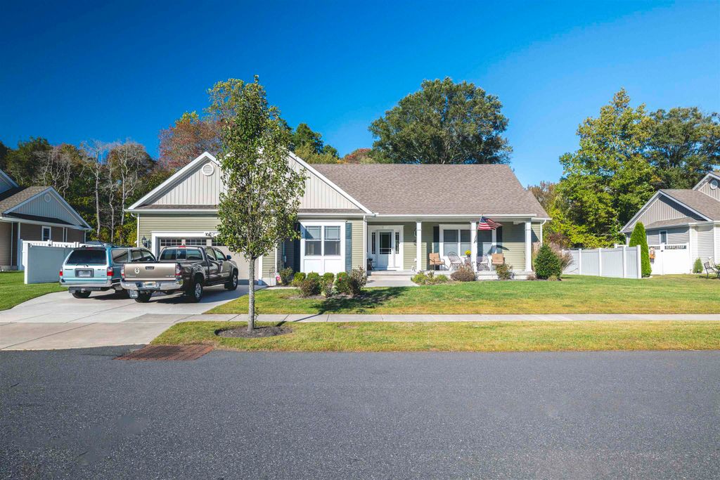 Photo of 10 Canterbury Way, Cape May Court House, NJ 08210 (MLS # 253125)