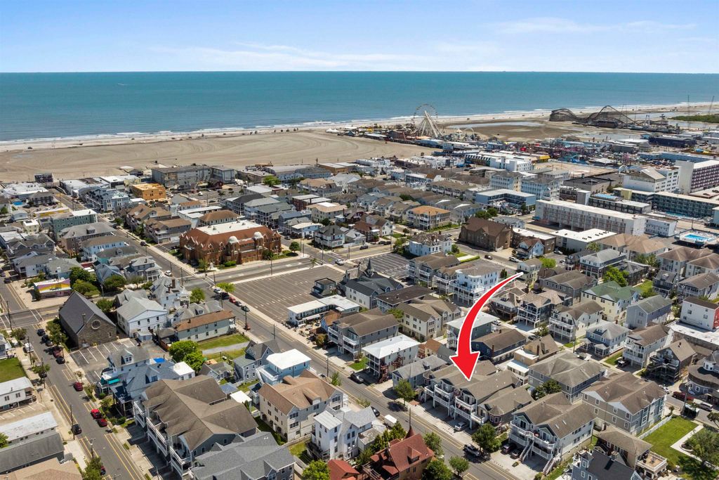Photo of 212 E Magnolia Avenue #F Top Left, Wildwood, NJ 08260 (MLS # 260137)