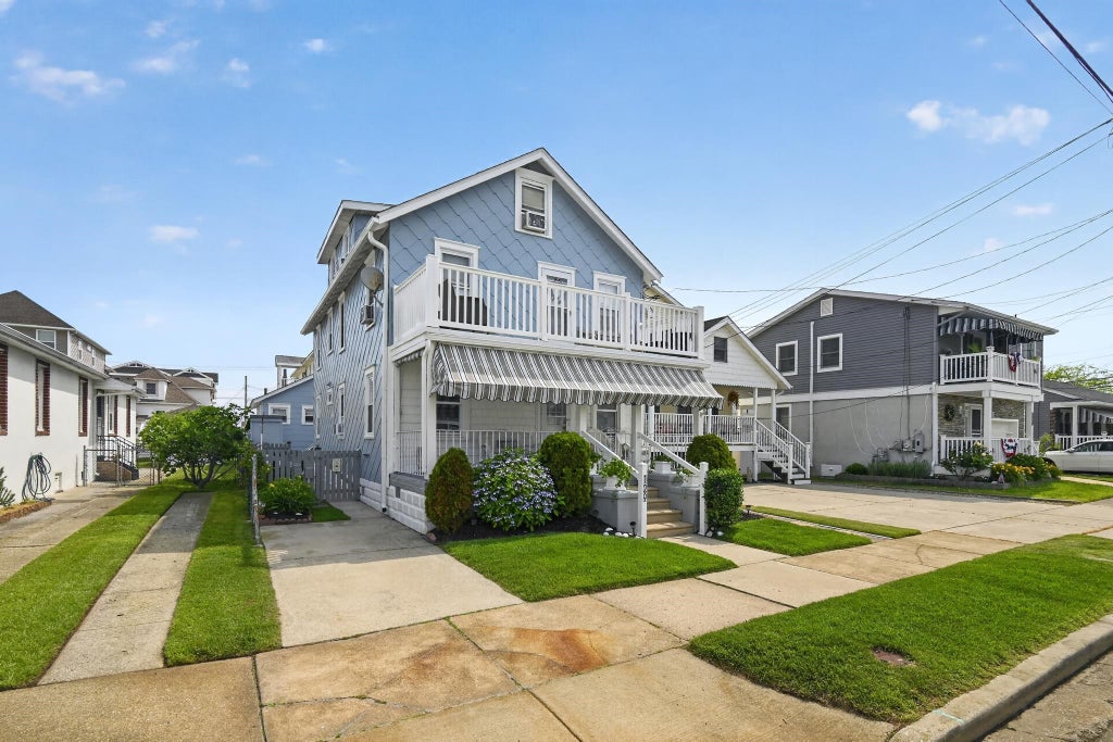 Photo of 129 E 13th Avenue, North Wildwood, NJ 08260 (MLS # 261581)