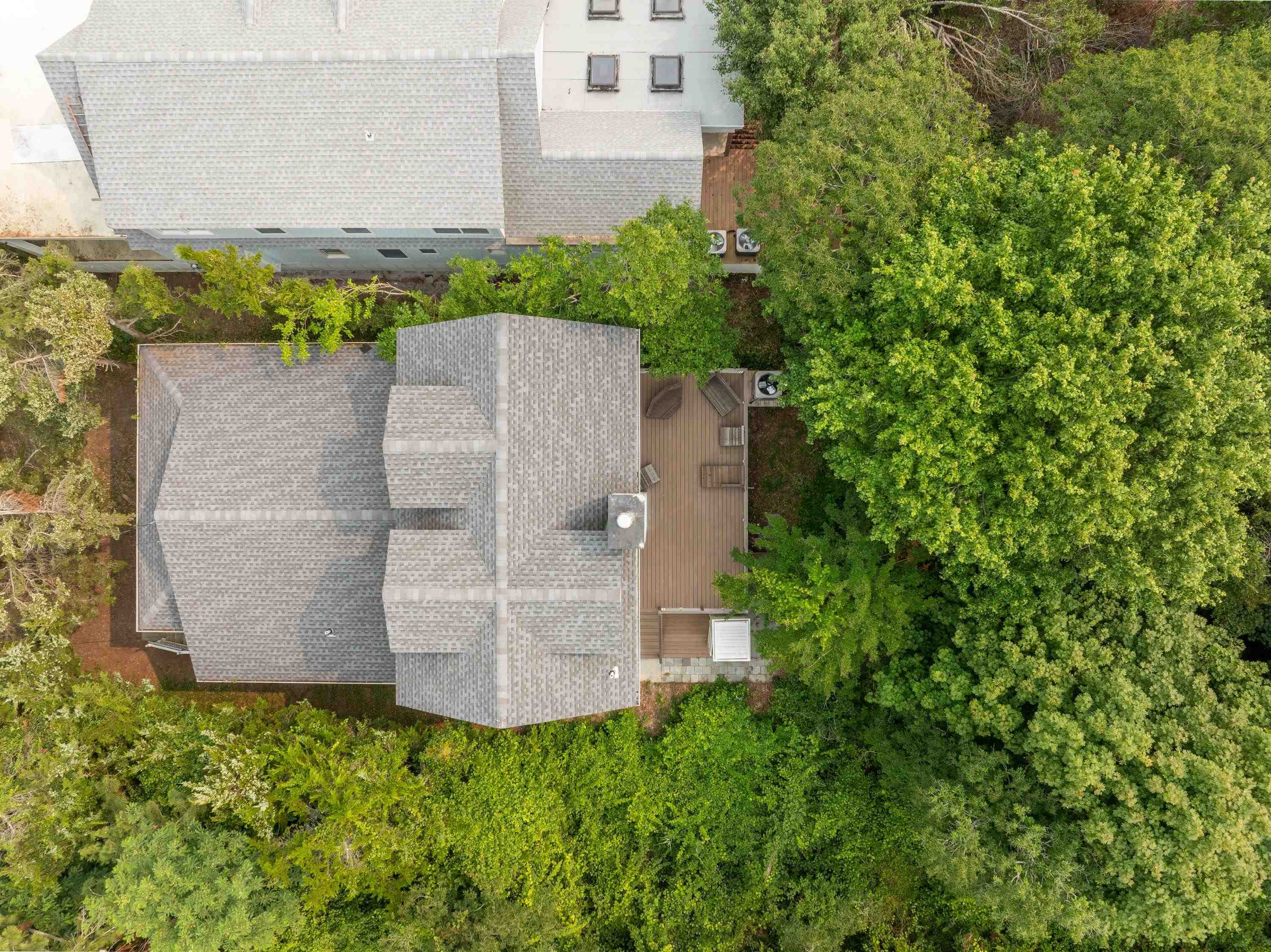 507 E Lake Drive