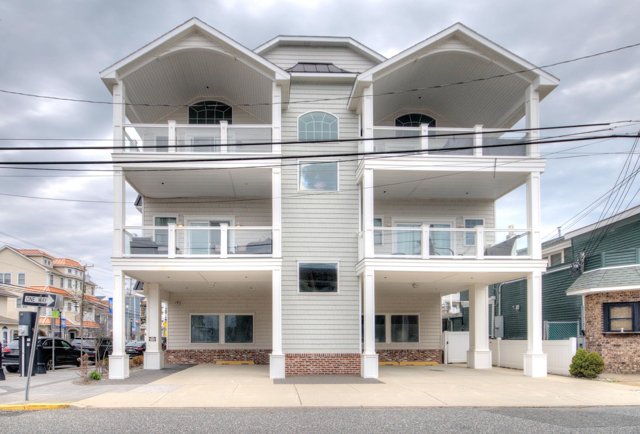 4215 Landis Avenue #201, Sea Isle City, New Jersey image 1