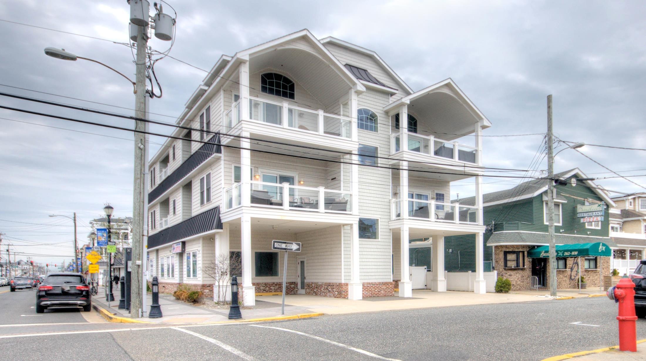 4215 Landis Avenue #201, Sea Isle City, New Jersey image 2