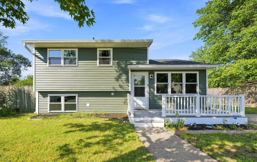 Photo of 105 Orchard Drive, North Cape May, NJ 08204 (MLS # 262521)