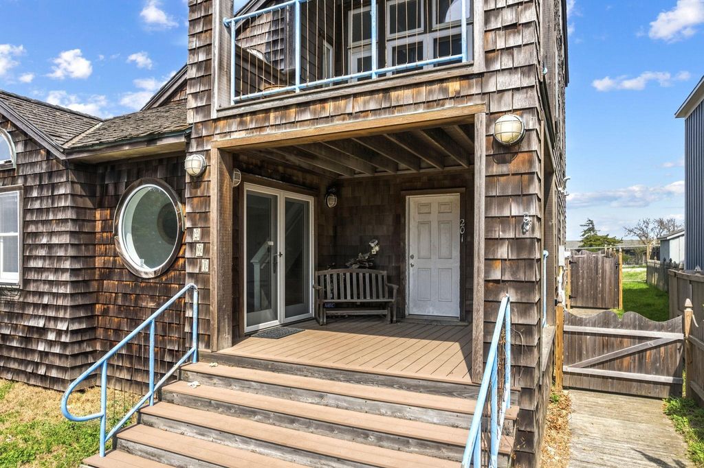 Photo of 201 Light House Avenue, Cape May Point, NJ 08212 (MLS # 260245)