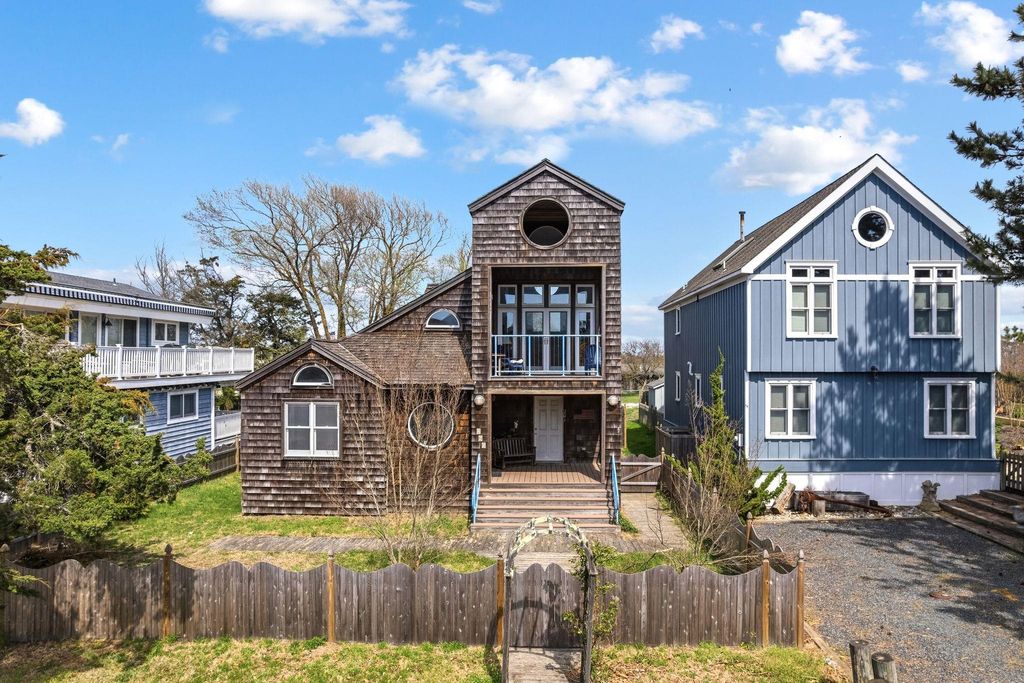 Photo of 201 Light House Avenue, Cape May Point, NJ 08212 (MLS # 260245)