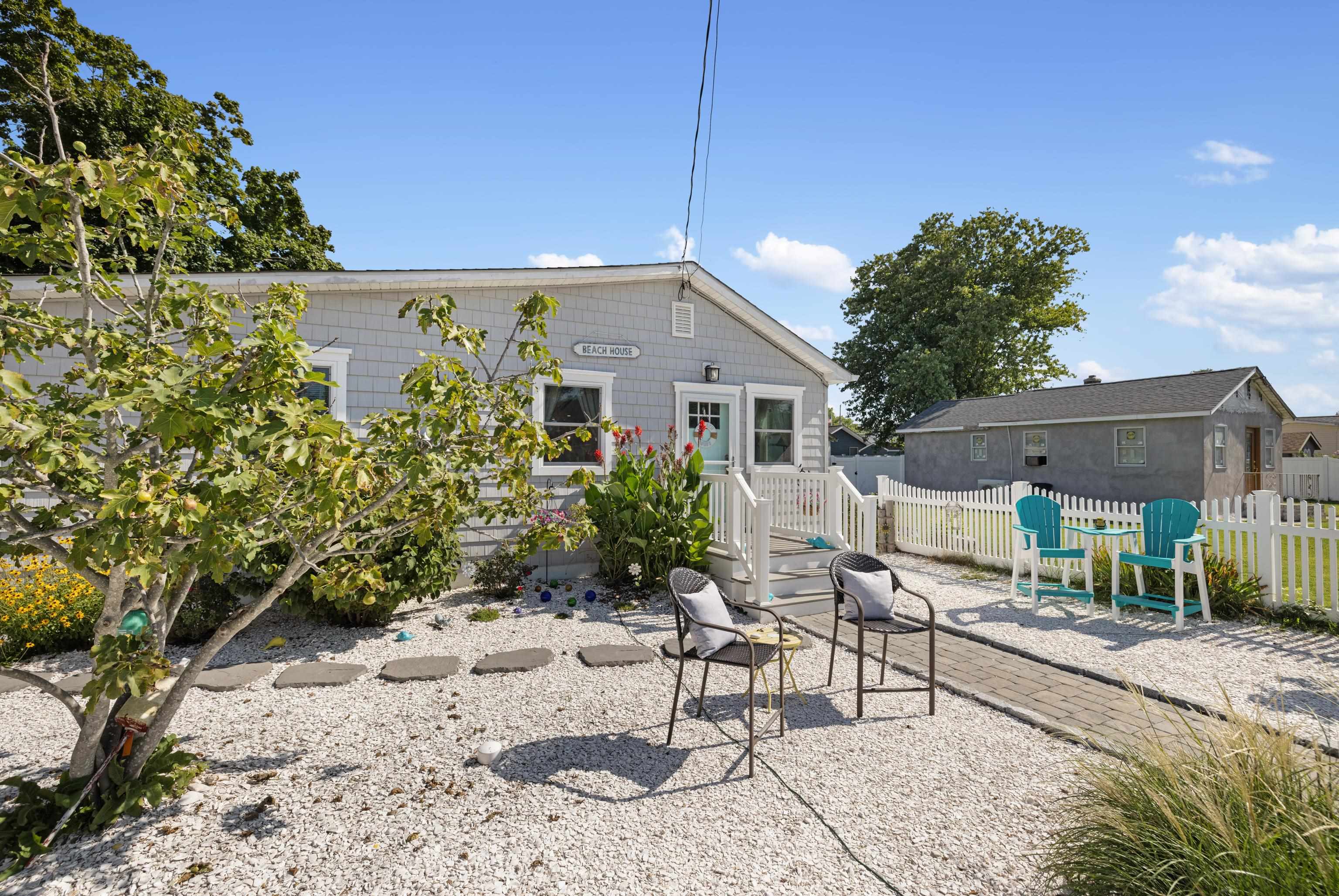 121 Woodland Avenue