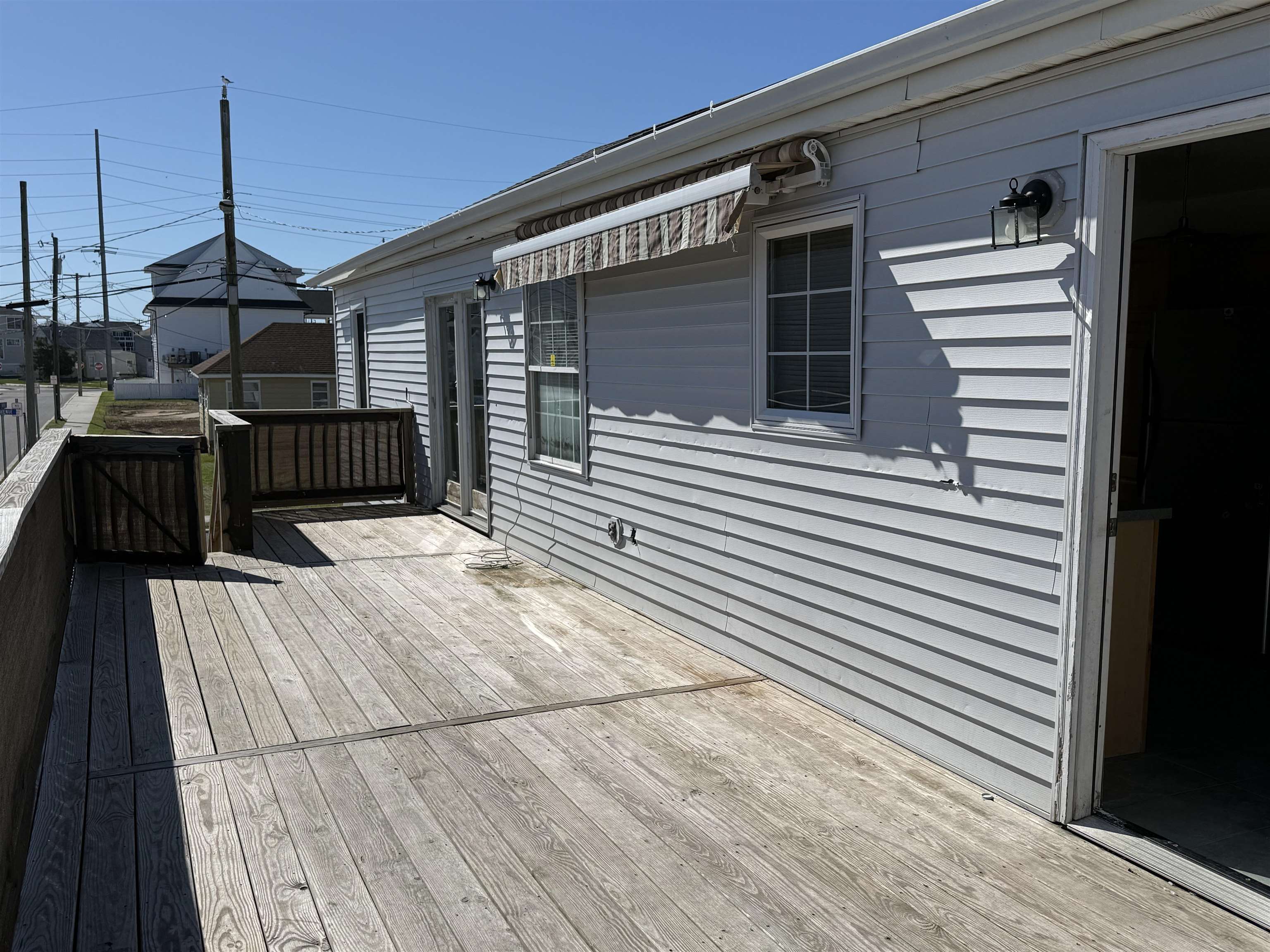 210 Q Avenue