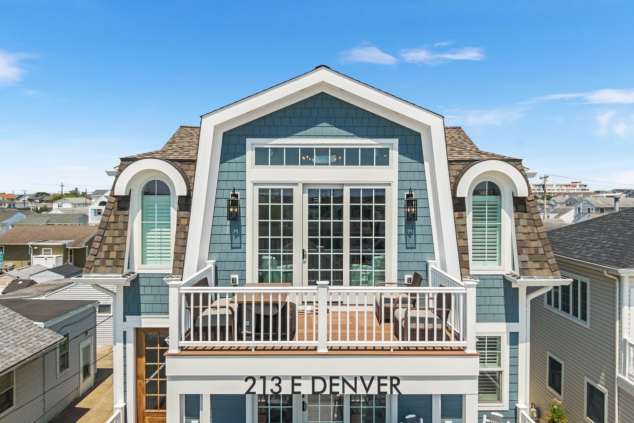 213 E Denver Avenue