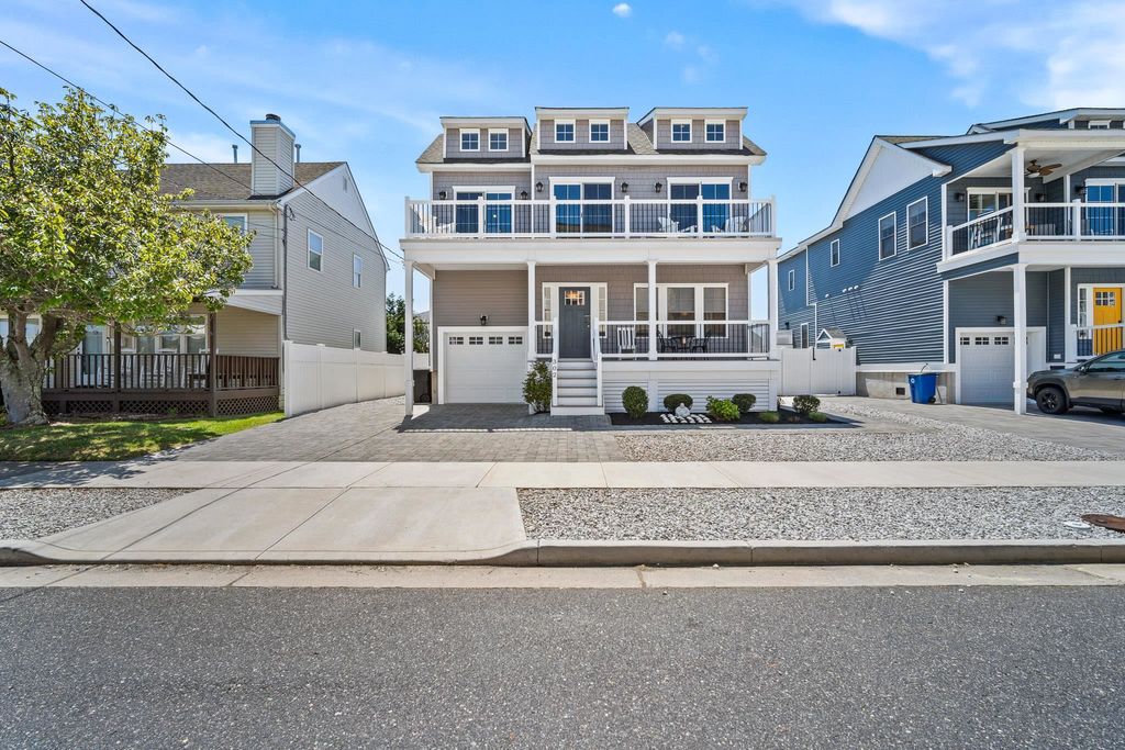 Photo of 302 E 13th Avenue, North Wildwood, NJ 08260 (MLS # 261287)