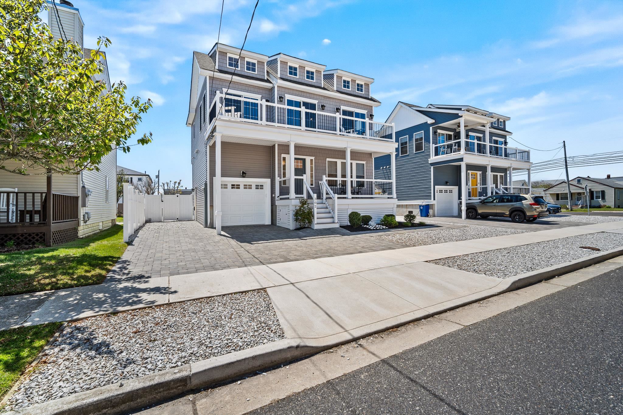 302 E 13th Avenue