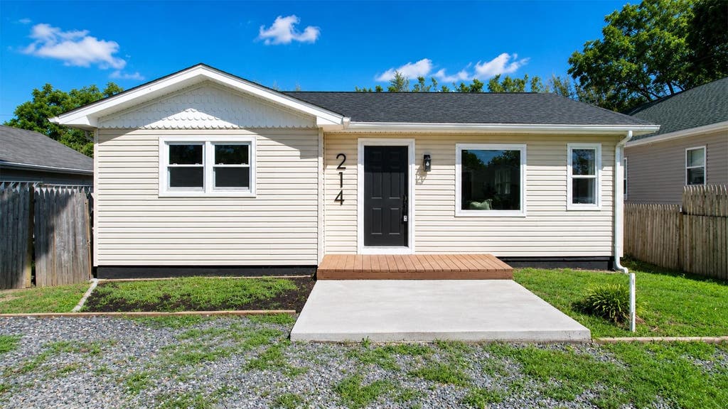 Photo of 214 School Lane, Rio Grande, NJ 08242 (MLS # 261556)
