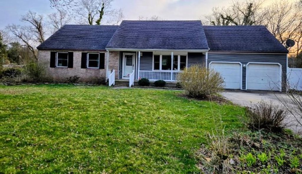 Photo of 110 E Hollywood Lane, Beesleys Point, NJ 08223 (MLS # 260363)