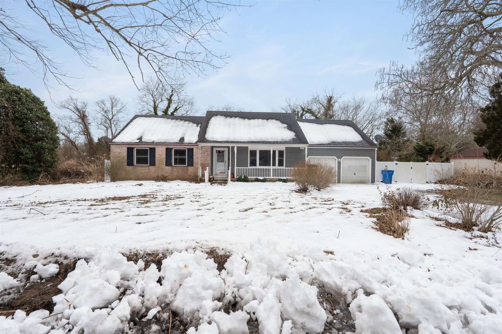 Photo of 110 E Hollywood Lane, Beesleys Point, NJ 08223 (MLS # 260363)