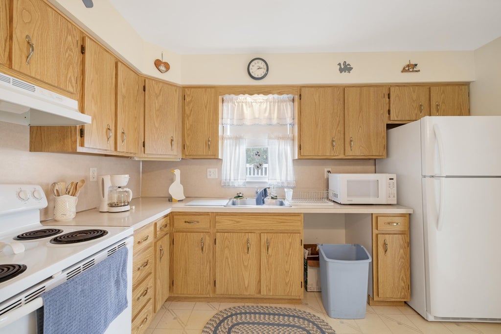 Photo of 104 Cedardale Avenue, Villas, NJ 08251 (MLS # 262732)