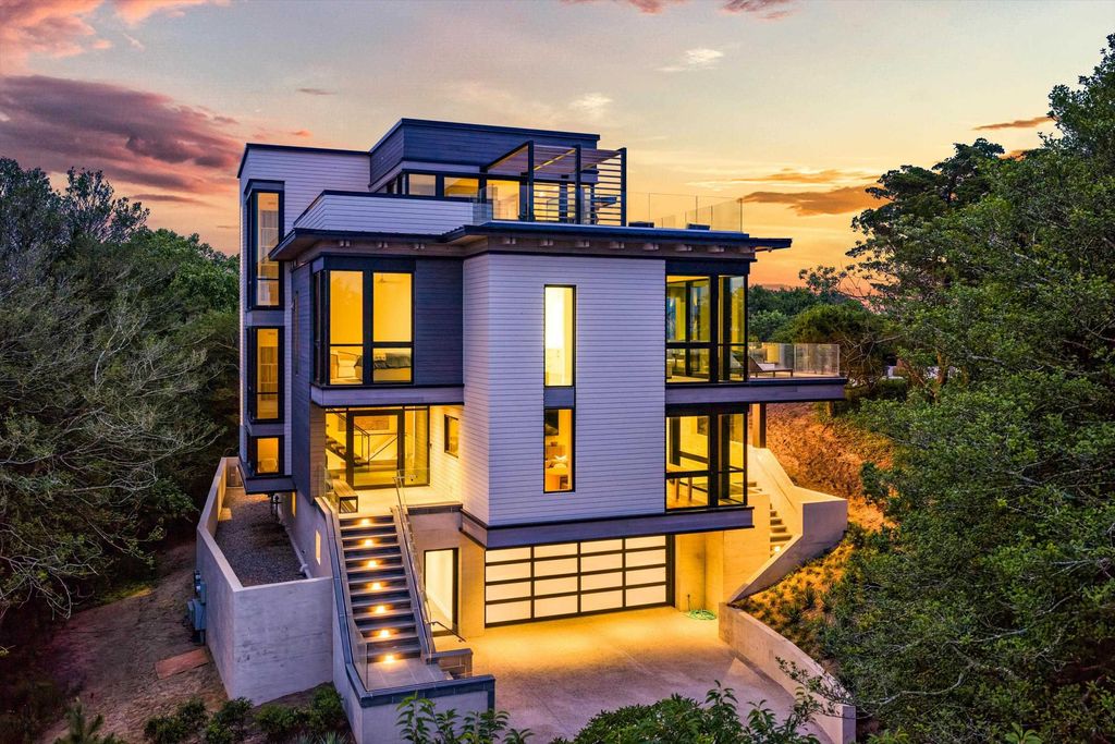 Photo of 5499 Dune Drive, Avalon, NJ 08202 (MLS # 252104)