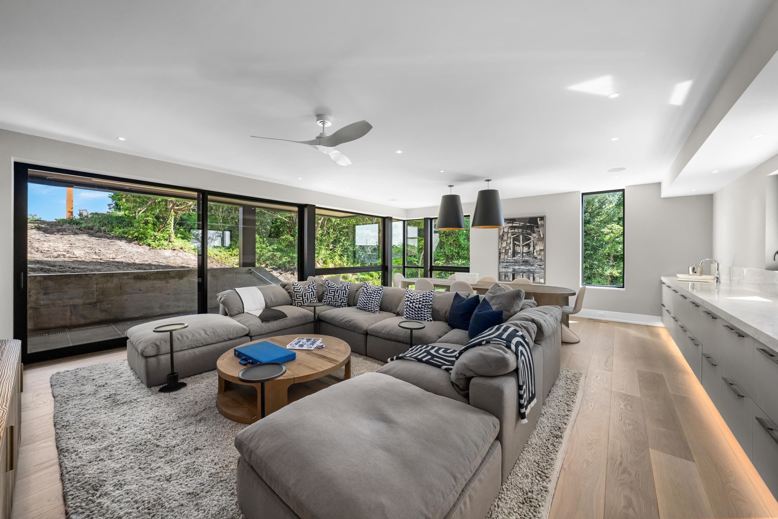 Avalon, New Jersey 08202, United States, 6 Bedrooms Bedrooms, ,6 BathroomsBathrooms,Residential,Active,176033