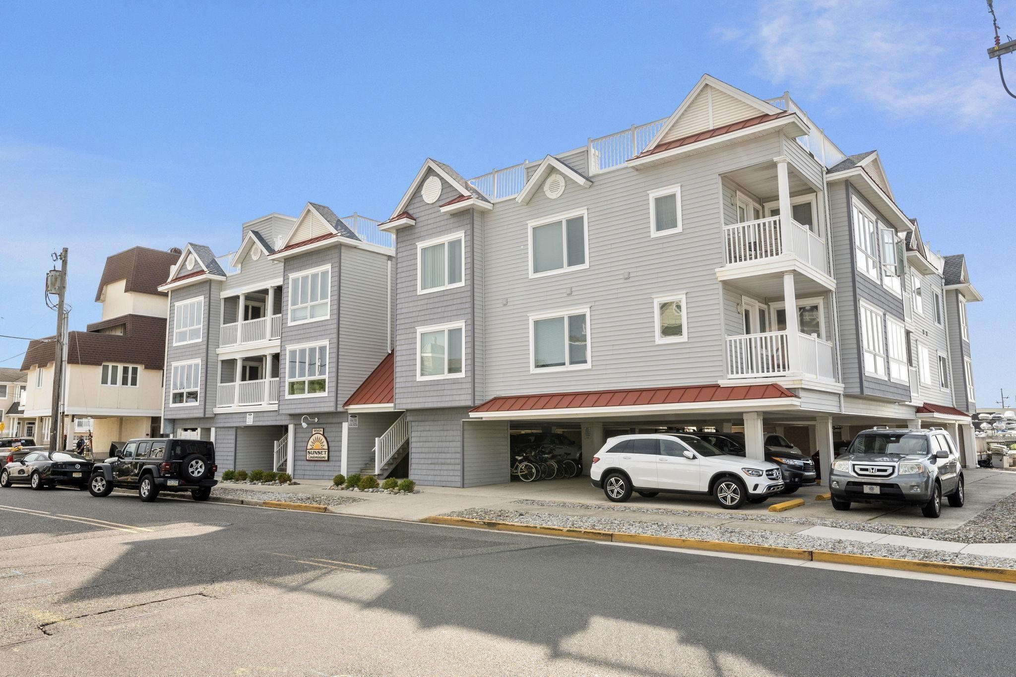 Stone Harbor, New Jersey 08247, United States, 2 Bedrooms Bedrooms, ,2 BathroomsBathrooms,Residential,Active,55426