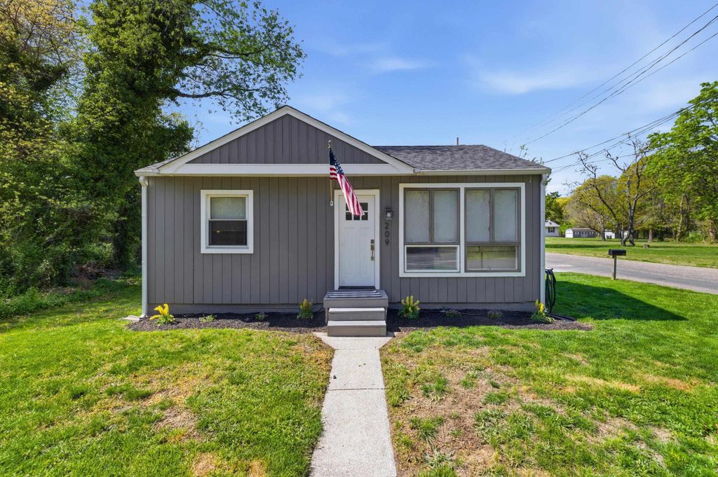 Photo of 209 Breakwater Road, North Cape May, NJ 08204 (MLS # 261076)