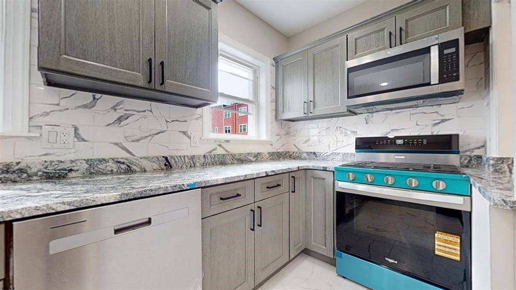108 E 17th Avenue