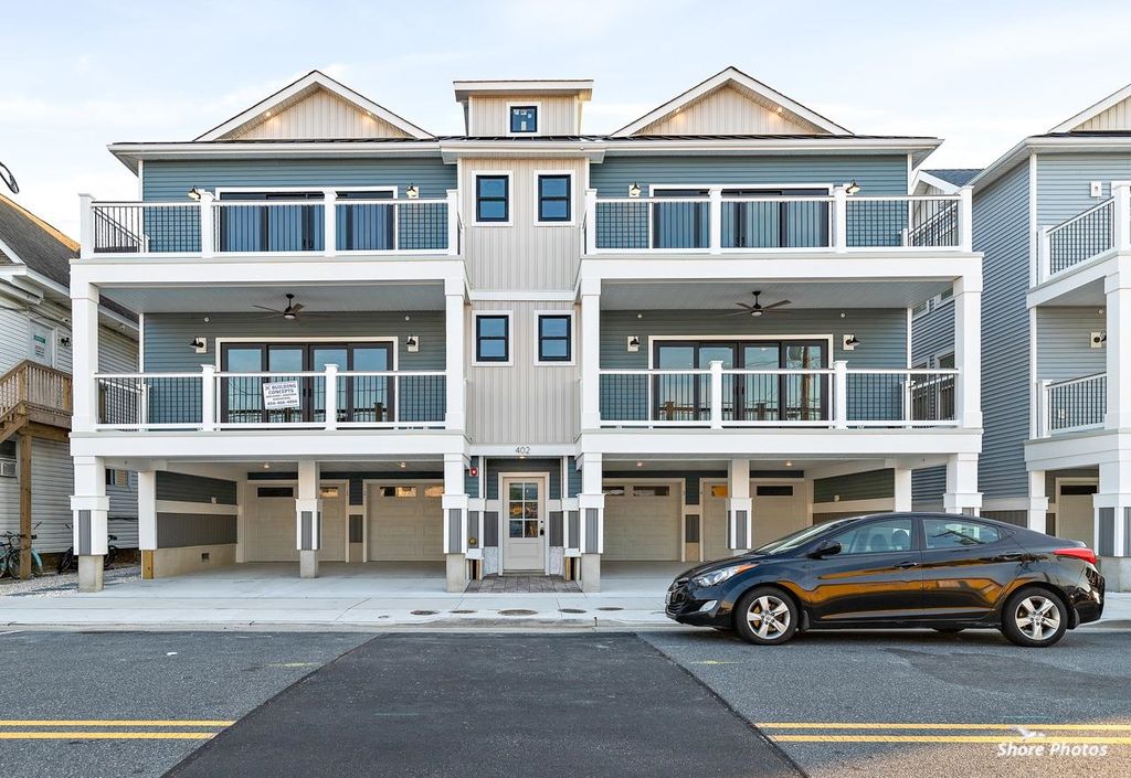 Photo of 401 E Glenwood Avenue #12, Wildwood, NJ 08260 (MLS # 260629)