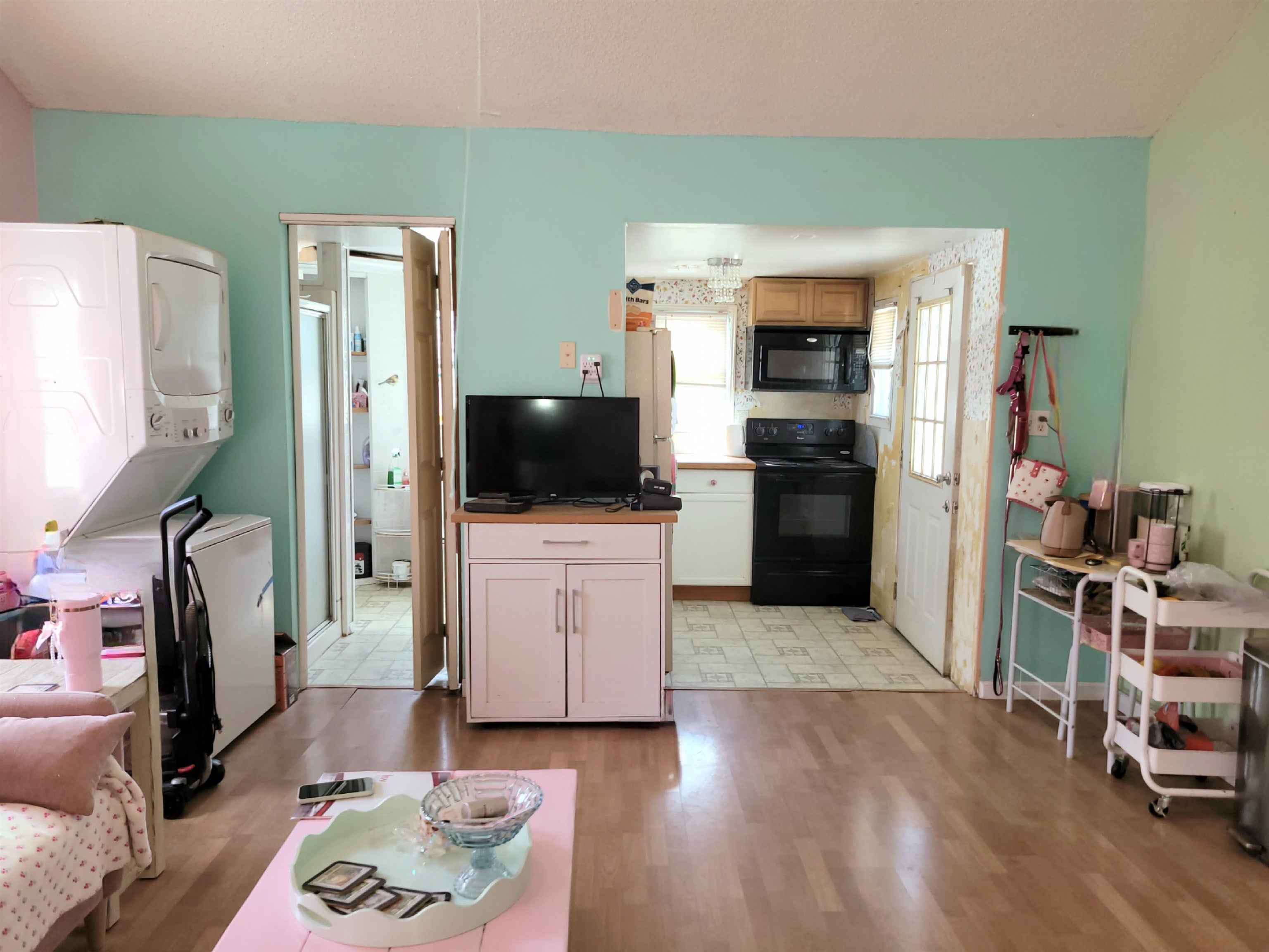 225 E Delaware Parkway